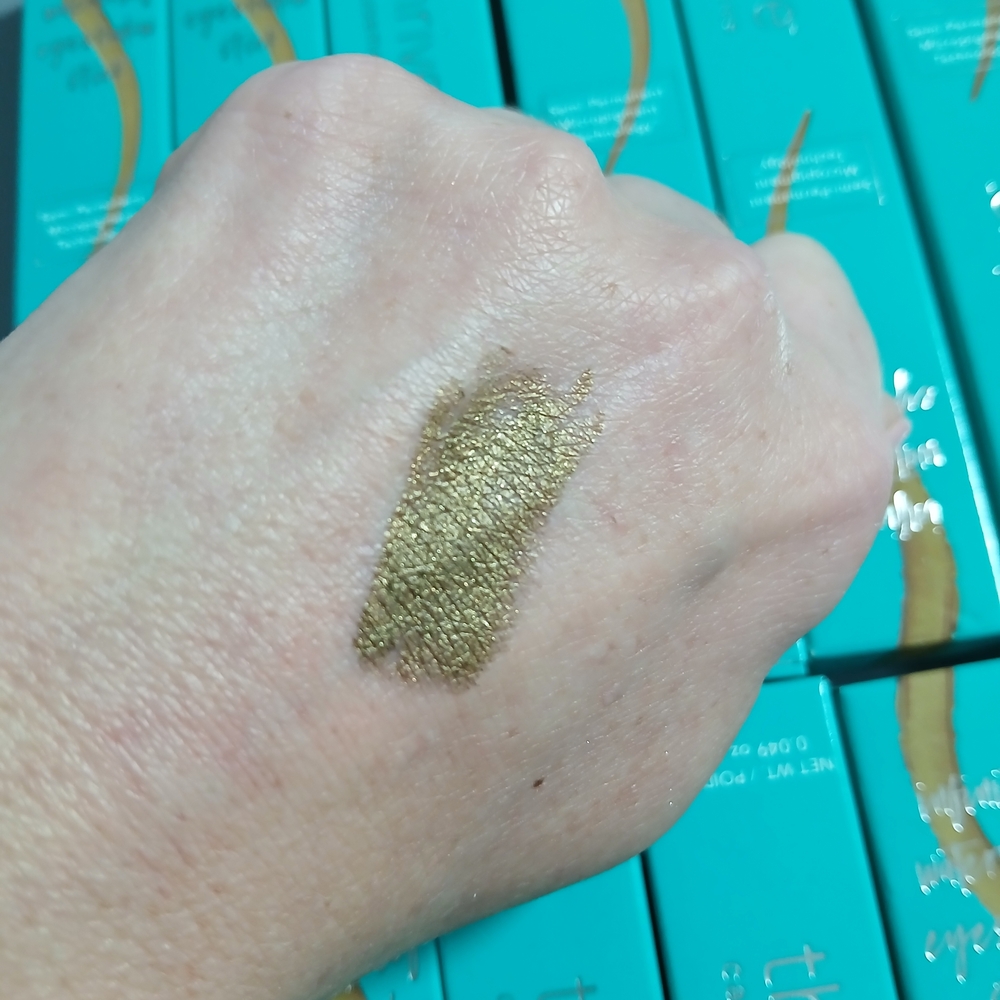 BOGO Thrive Causemetics Infinity Eyeshadow Stick - Tamala - Picture 5 of 6